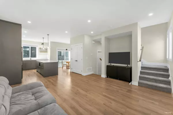 Surrey, BC V3Z 1J7,16358 23a AVE #2