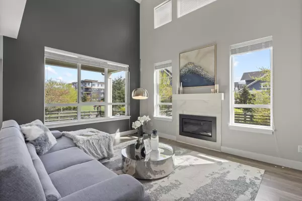Tsawwassen, BC V4M 0C3,1894 Osprey DR #128