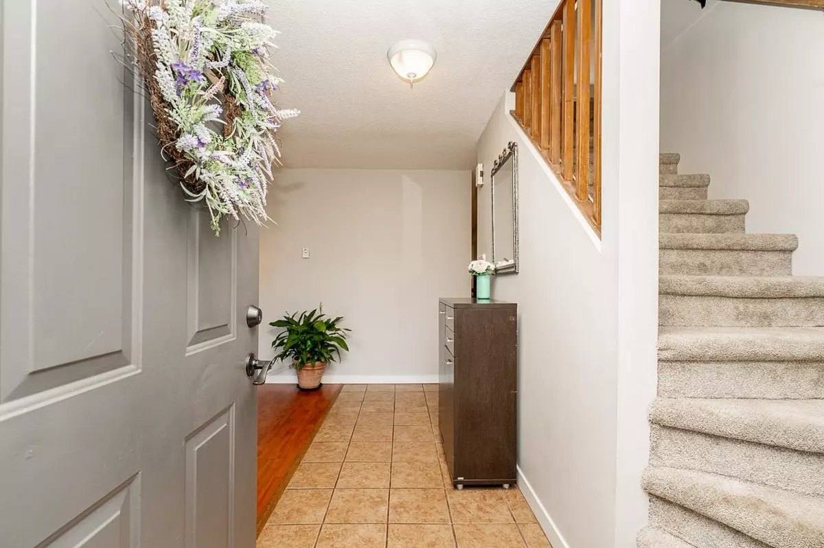 Surrey, BC V3W 8Y5,8159 132a ST