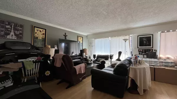 Port Coquitlam, BC V3B 1N2,1867 Fraser AVE