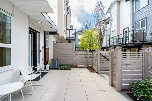 Langley, BC V2Y 3N7,7670 207 ST #52