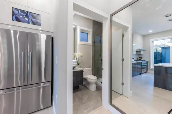 Vancouver, BC V5P 2Y1,5350 Lanark ST