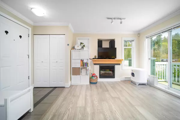 Burnaby, BC V3N 0A1,7428 Southwynde AVE #34