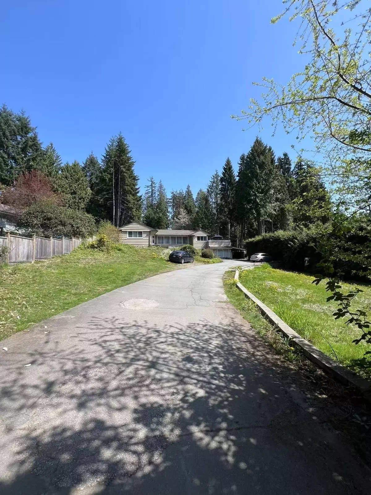 West Vancouver, BC V7S 1G8,533 Hadden DR