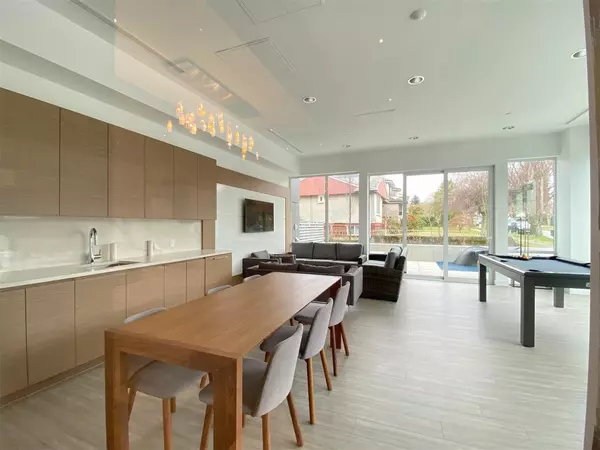 Vancouver, BC V5Y 3K1,5693 Elizabeth ST #202