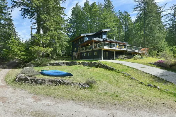 Madeira Park, BC V0N 2H1,13248 Porters RD