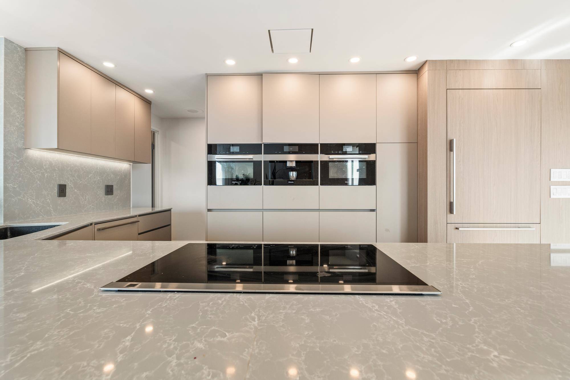 Burnaby, BC V5C 1H9,4863 Cambridge ST