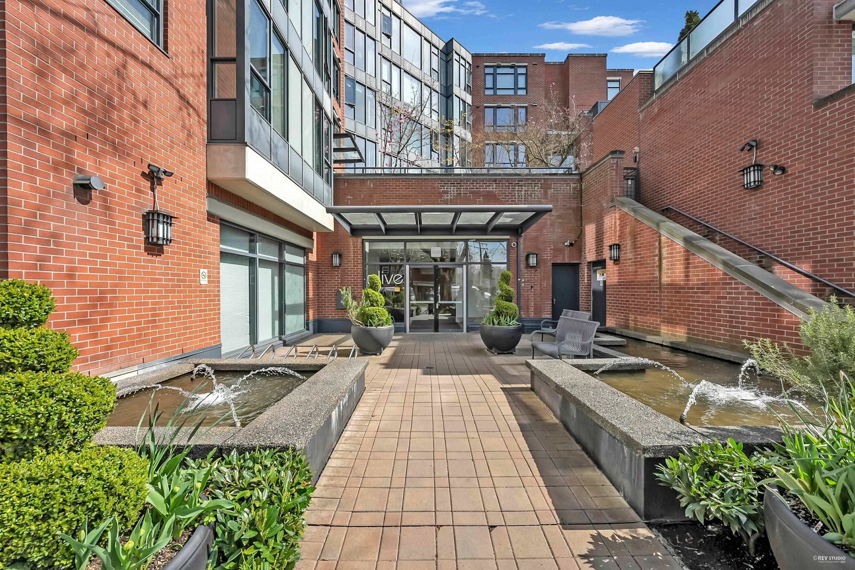 3228 Tupper ST #202, Vancouver, BC V5Z 4S7