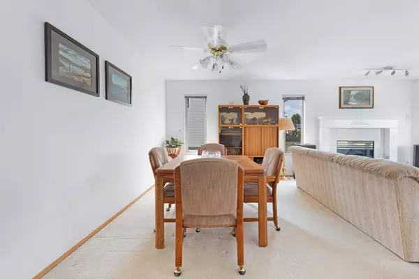 Surrey, BC V4N 2B3,15852 100 AVE