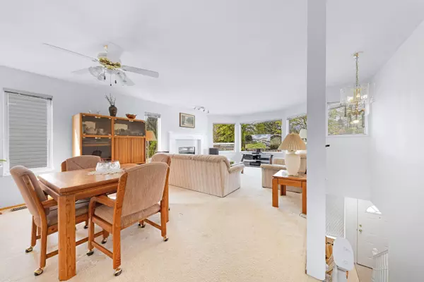 Surrey, BC V4N 2B3,15852 100 AVE