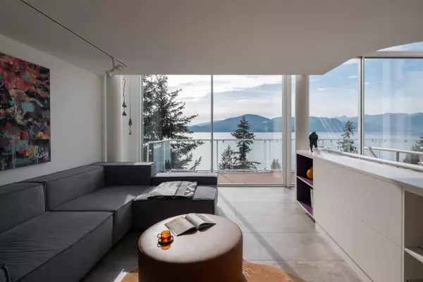 90 Isleview PL West Vancouver, BC V0N 2E0