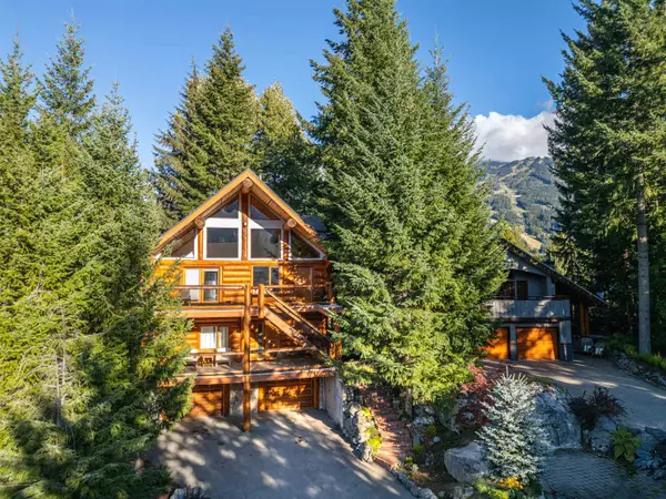 6252 Bishop WAY, Whistler, BC V8E 0C6