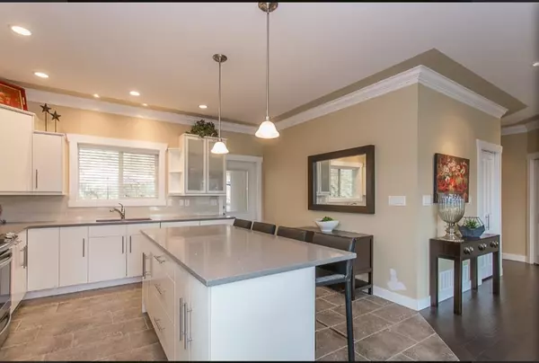 47535 Chartwell DR Chilliwack, BC V2P 8B1