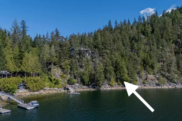 Sechelt, BC V7Z 0C9,6037 Sandy Hook RD