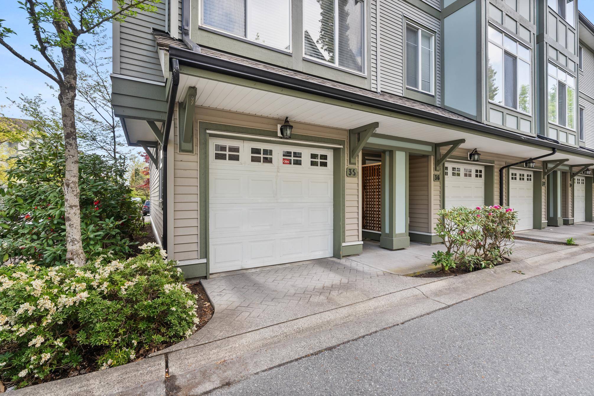 Surrey, BC V4N 0A8,8726 159 ST #35