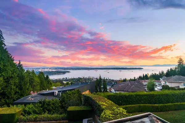 West Vancouver, BC V7S 3H3,1626 Pinecrest DR