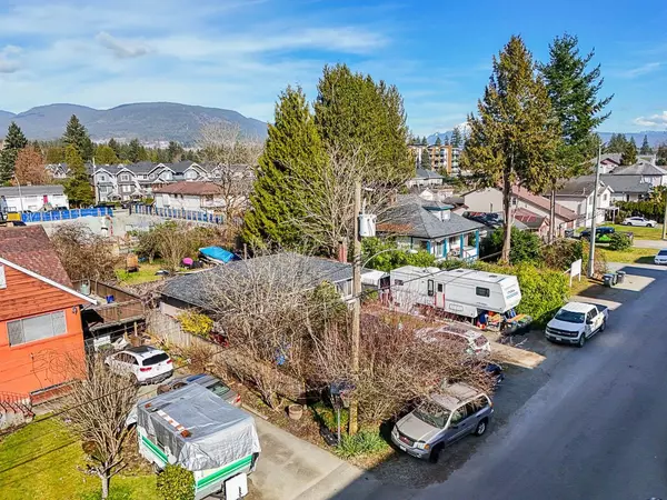 Port Coquitlam, BC V3B 1R1,2159 Grant AVE