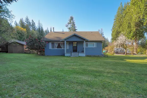 Roberts Creek, BC V0N 2W4,1106 A & B Gladwin Trail RD