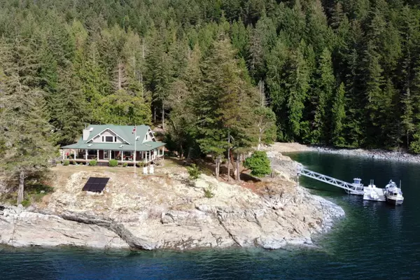 DL6129 Nelson IS, Nelson Island, BC V0N 0V0