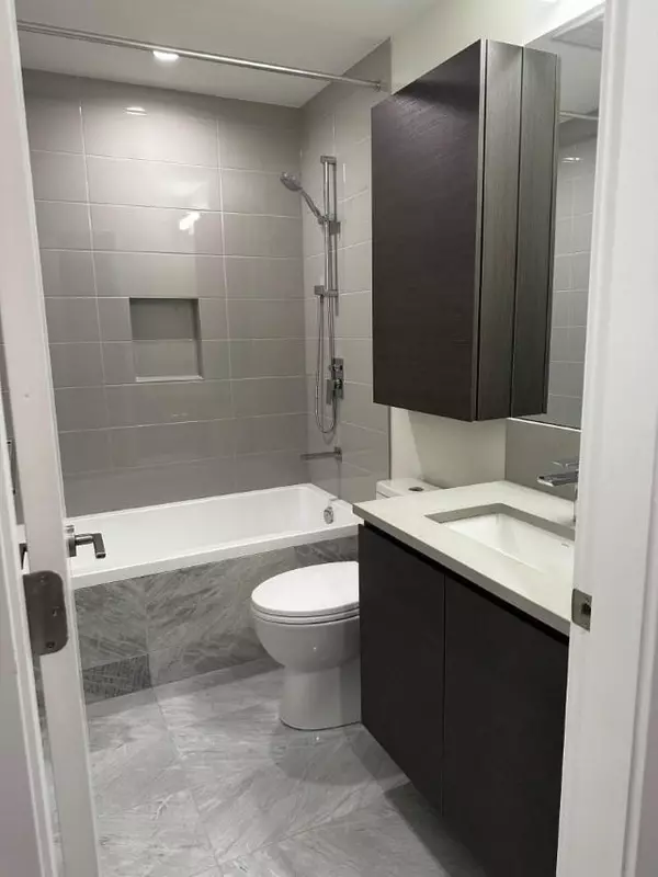 Burnaby, BC V5C 0N7,2186 Gilmore AVE #3603