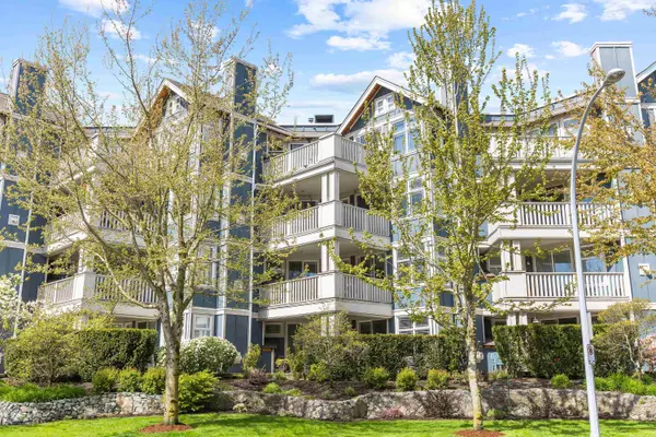 Surrey, BC V4A 1S9,15392 16a AVE #411