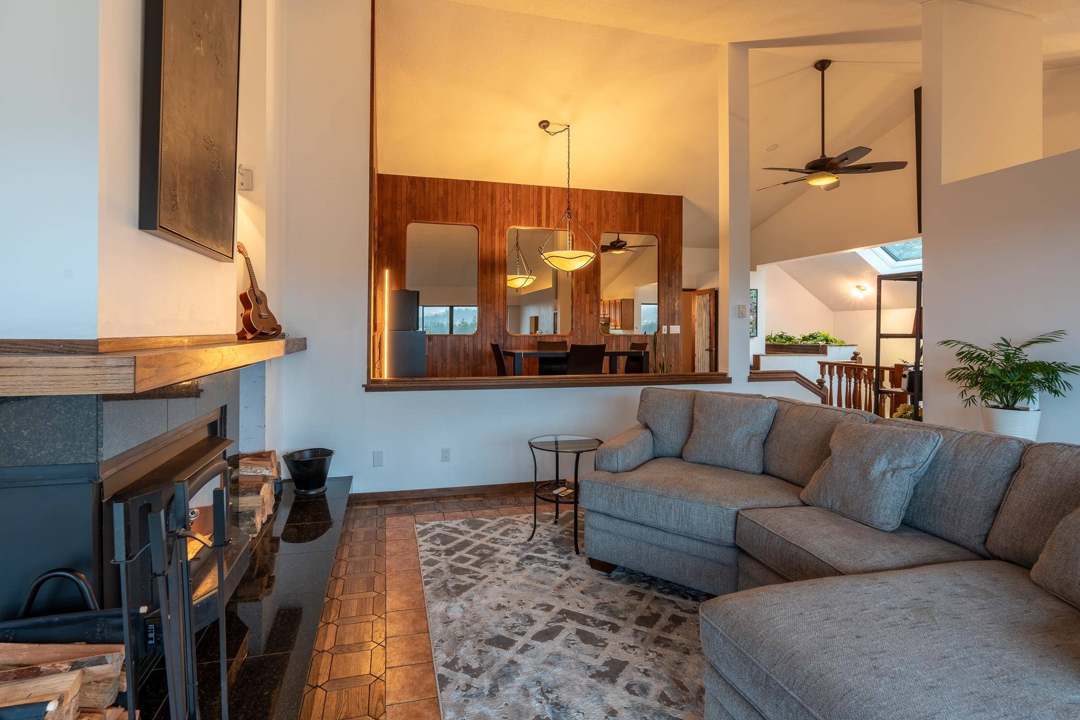 Sechelt, BC V7Z 0L8,5746 Marine WAY #8