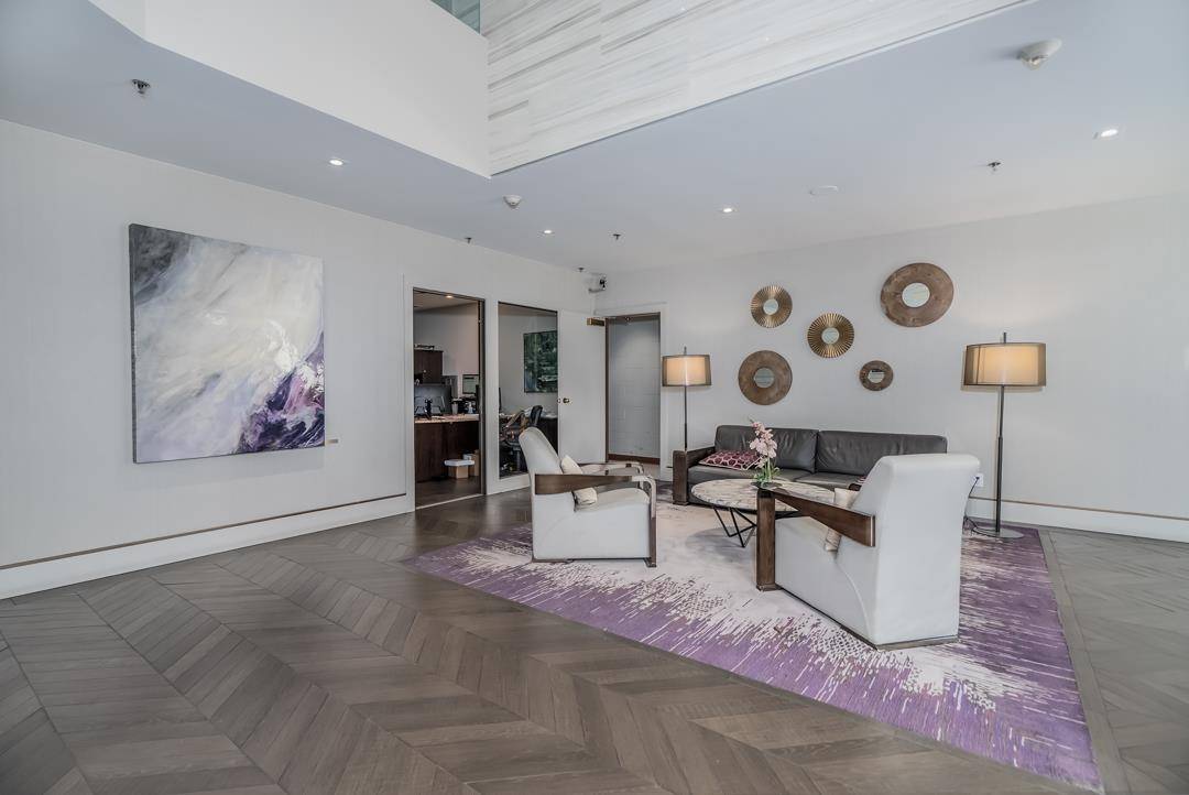 Vancouver, BC V6Z 2N2,909 Burrard ST #801