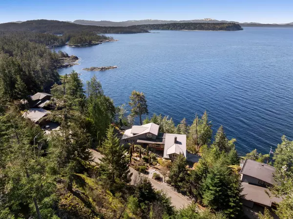 Halfmoon Bay, BC V7Z 1G5,9987 Welcome Wynd