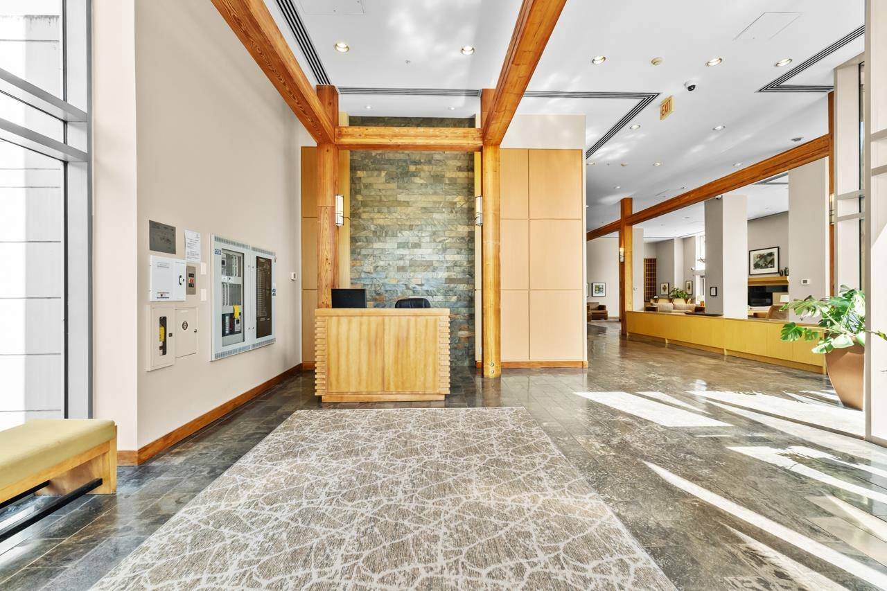 2688 West MALL #1201 Vancouver, BC V6T 2J8