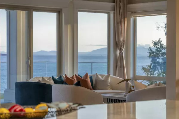 West Vancouver, BC V7V 1G1,3008 Procter AVE