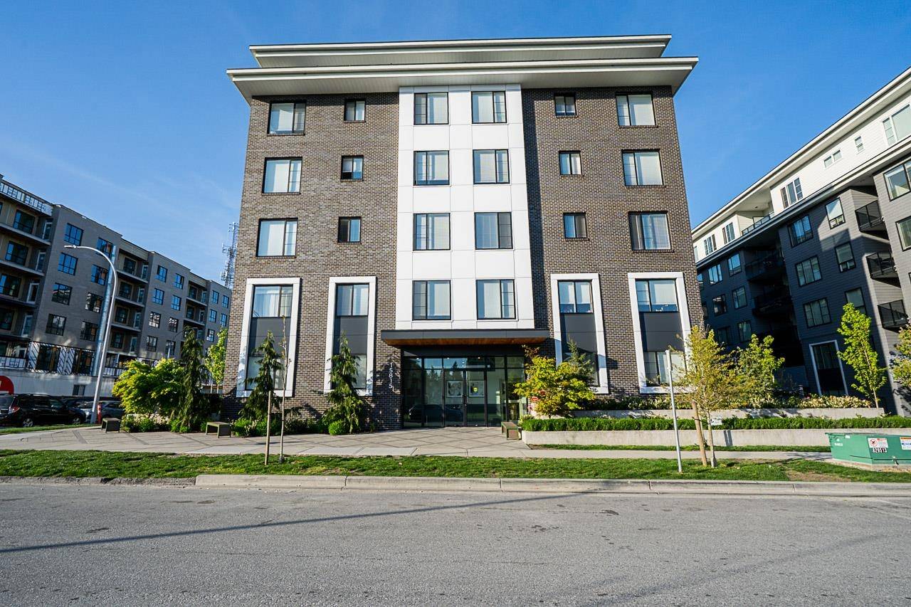 Surrey, BC V4N 6X5,15815 85th AVE #305