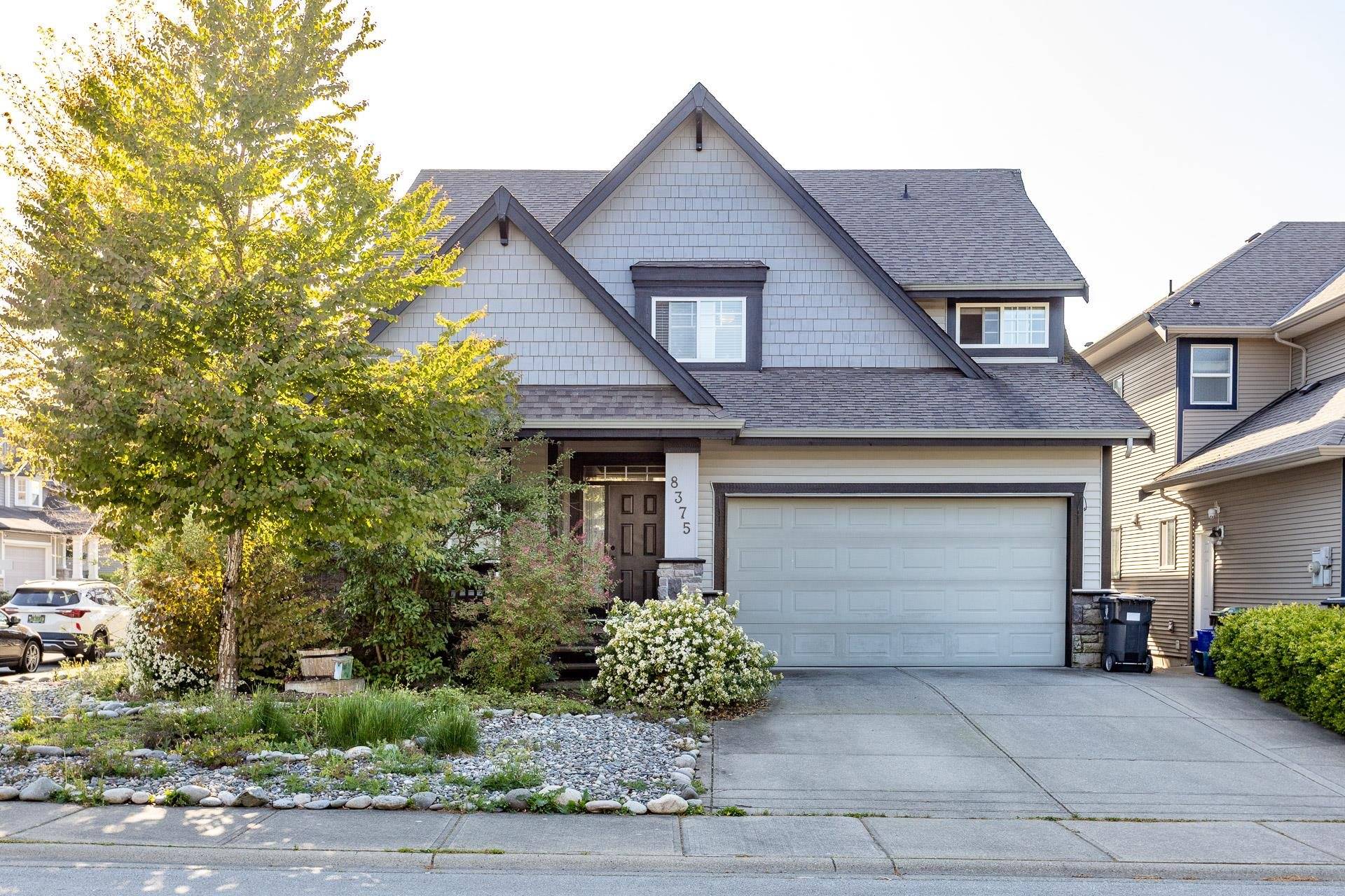 8375 209 ST, Langley, BC V2Y 0A3