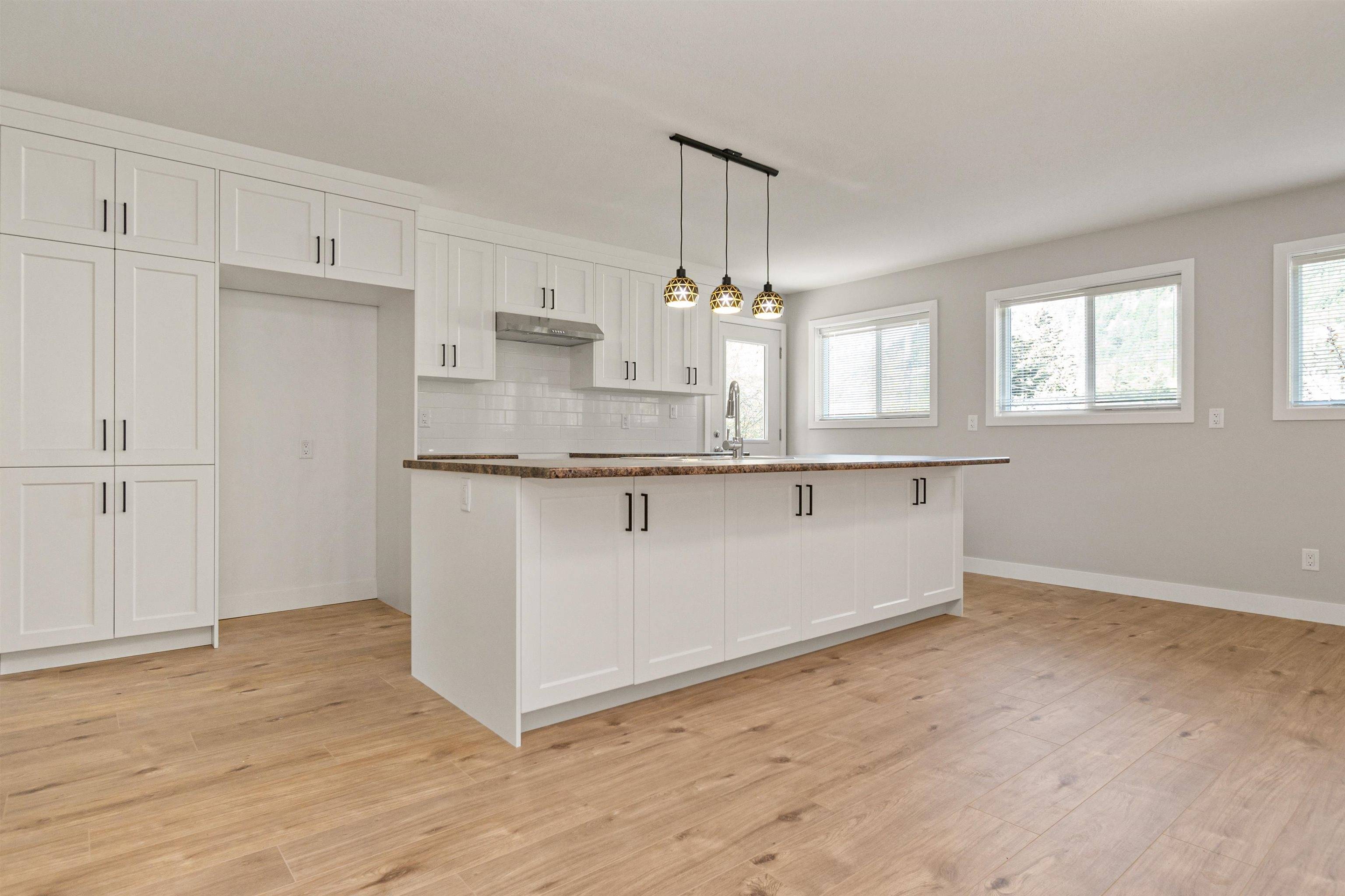 Hope, BC V0X 1L4,840 7th AVE