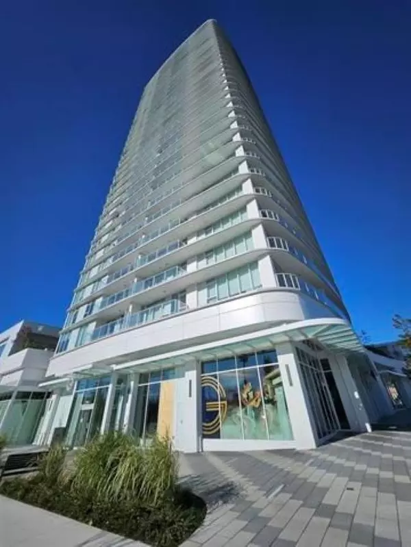 13685 102 AVE #2306, Surrey, BC V3T 1N7