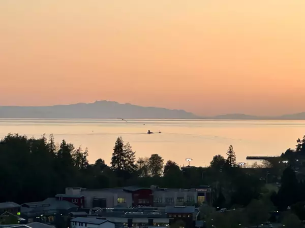 West Vancouver, BC V7T 2Y1,338 Taylor WAY #20C