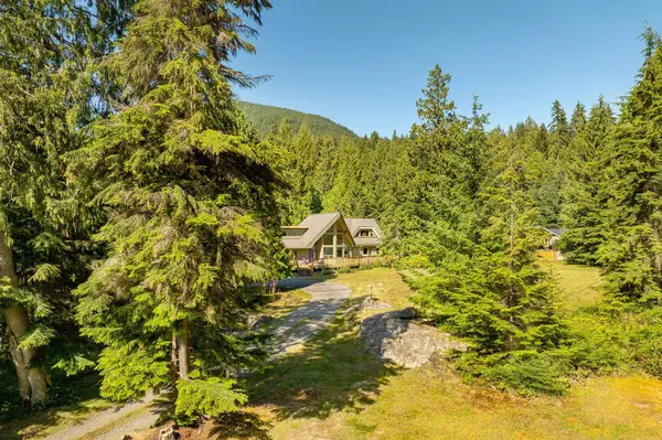 Bowen Island, BC V0N 1G2,1532 Adams RD