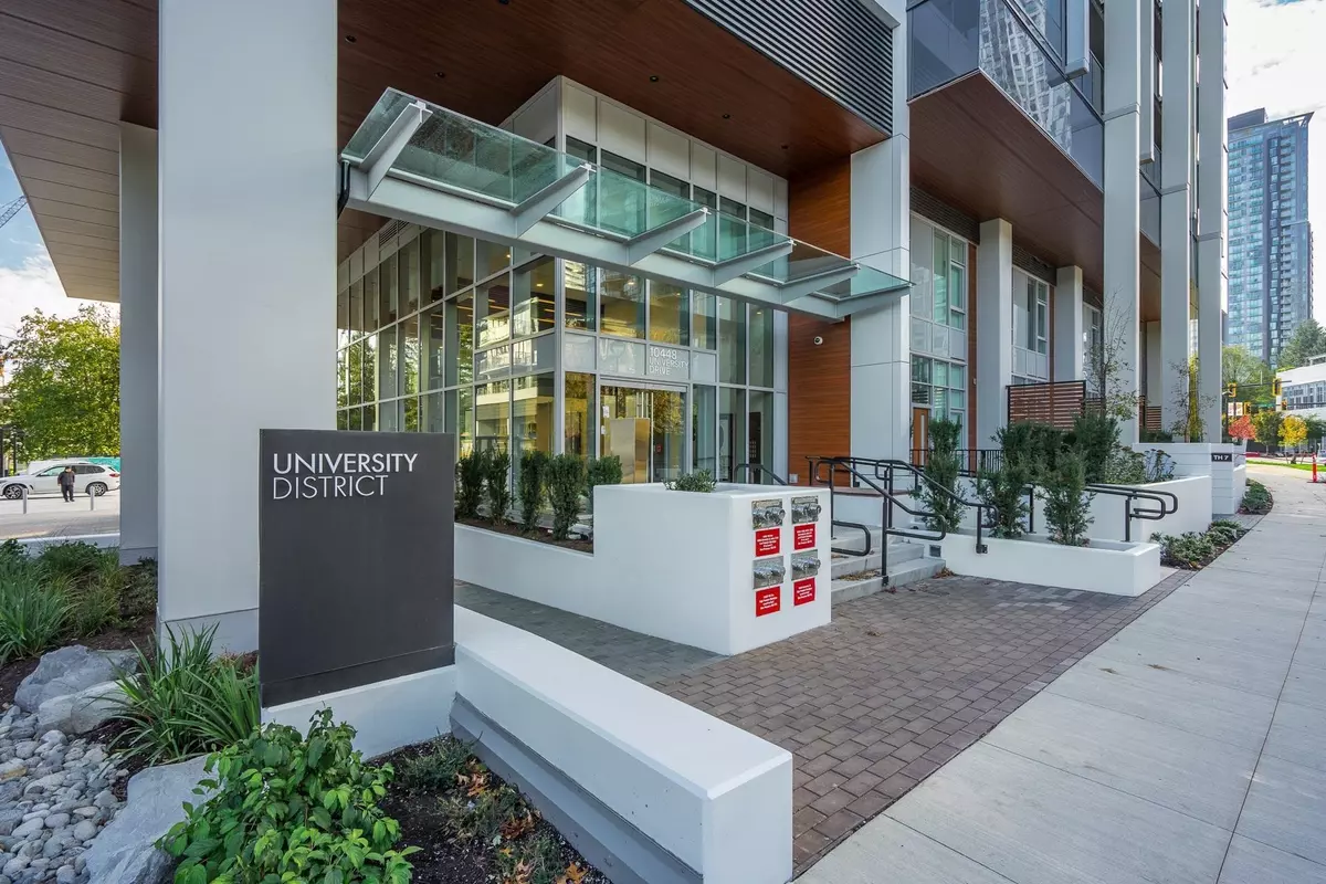 Surrey, BC V3T 0S7,10448 University DR #1608