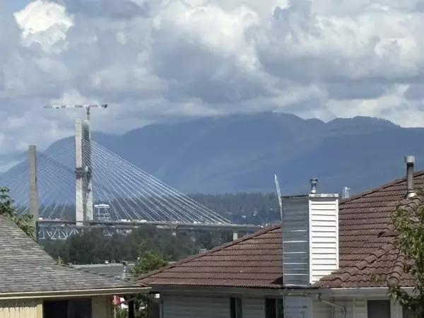 Surrey, BC V3V 7H5,9983 117 ST