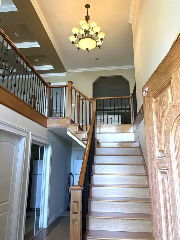 Surrey, BC V3V 7H5,9983 117 ST