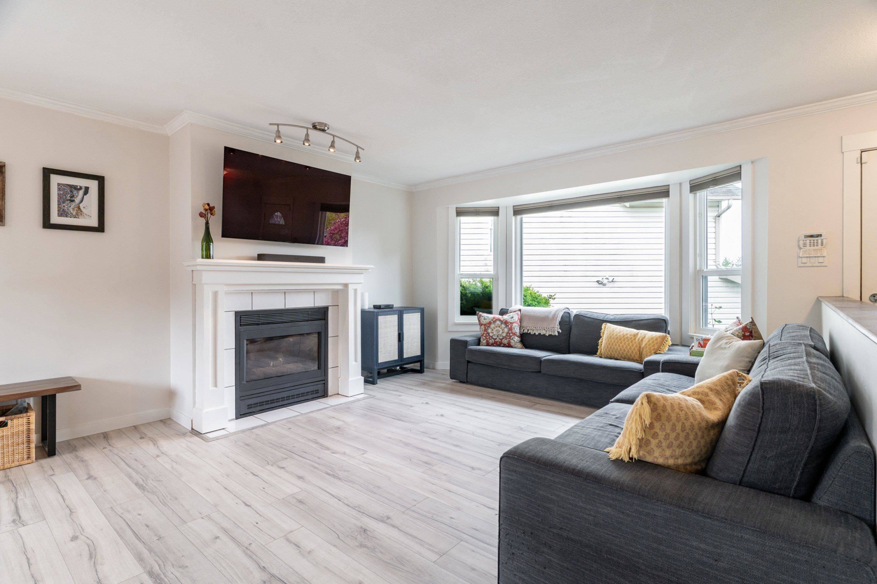 Surrey, BC V3S 5V8,18096 61 AVE