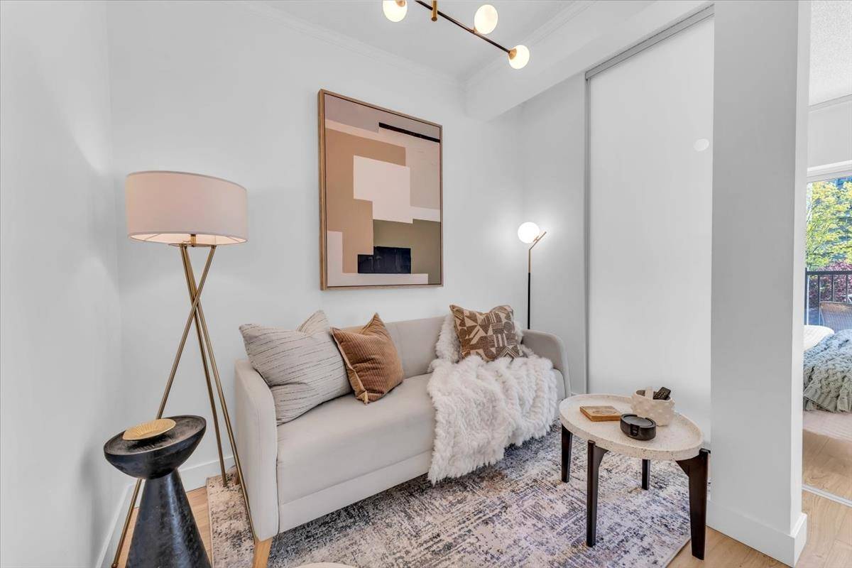 Vancouver, BC V6G 1M4,1655 Nelson ST #412