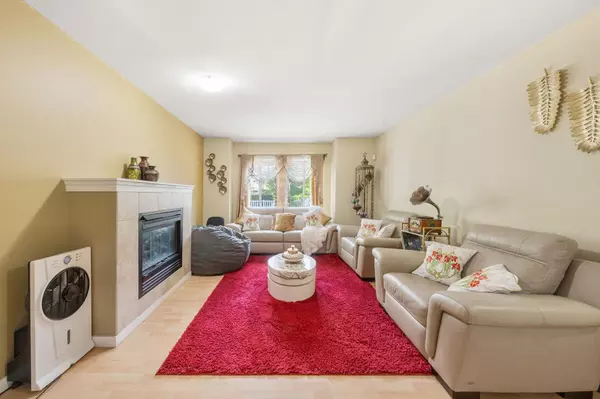 Surrey, BC V3W 1X1,12711 64 AVE #61