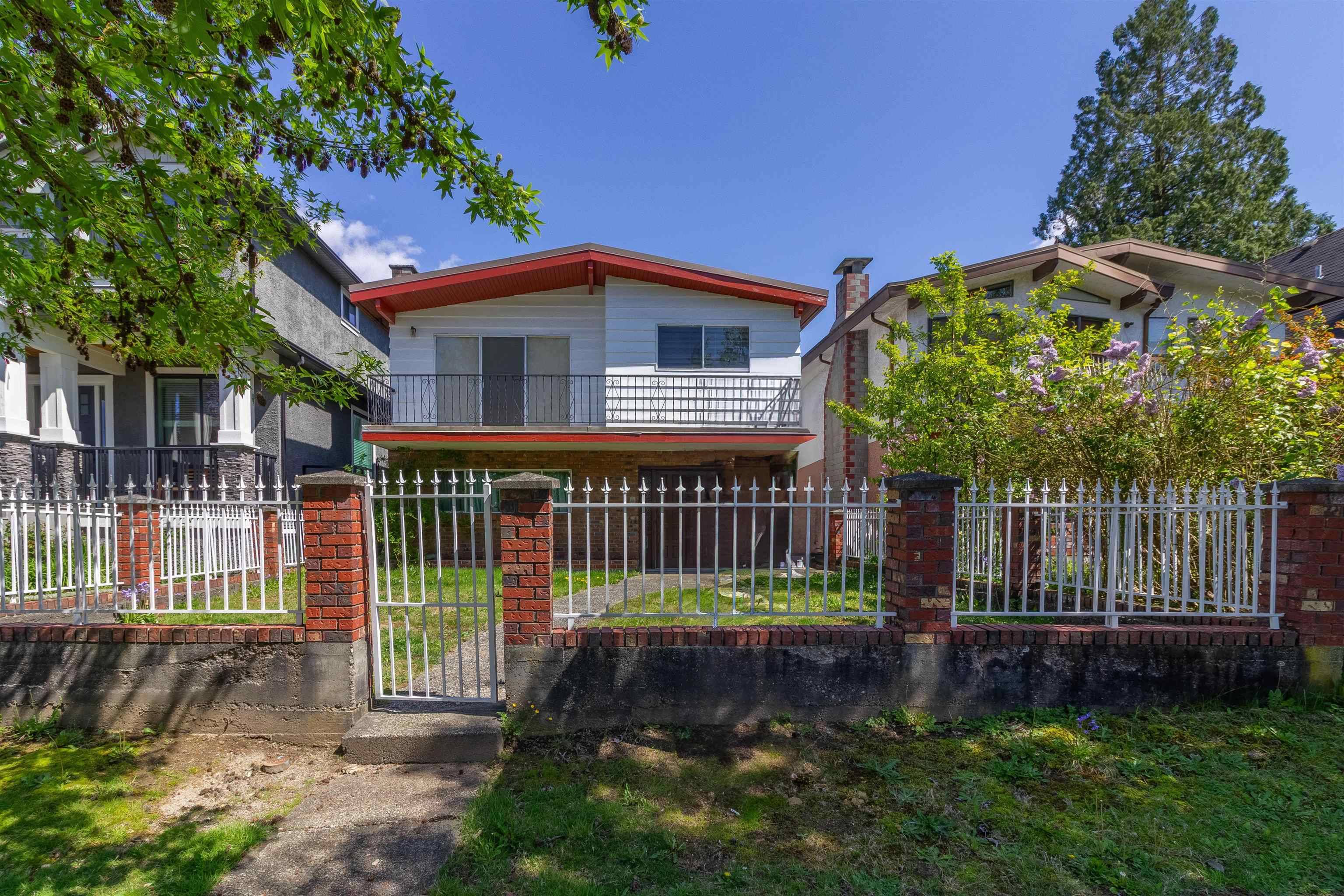 1260 Rossland ST, Vancouver, BC V5K 4A4