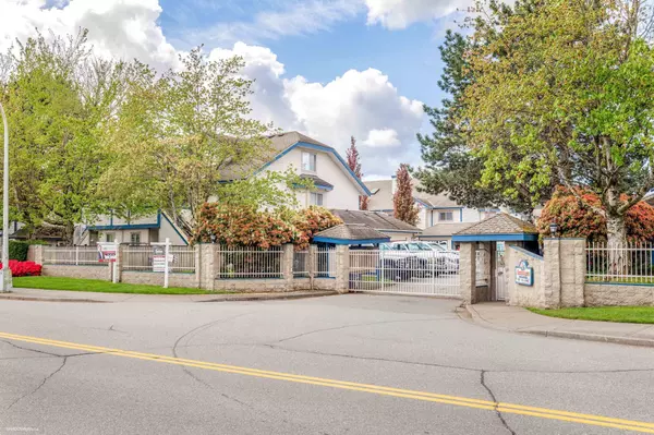 Surrey, BC V3W 0W9,7837 120a ST #222