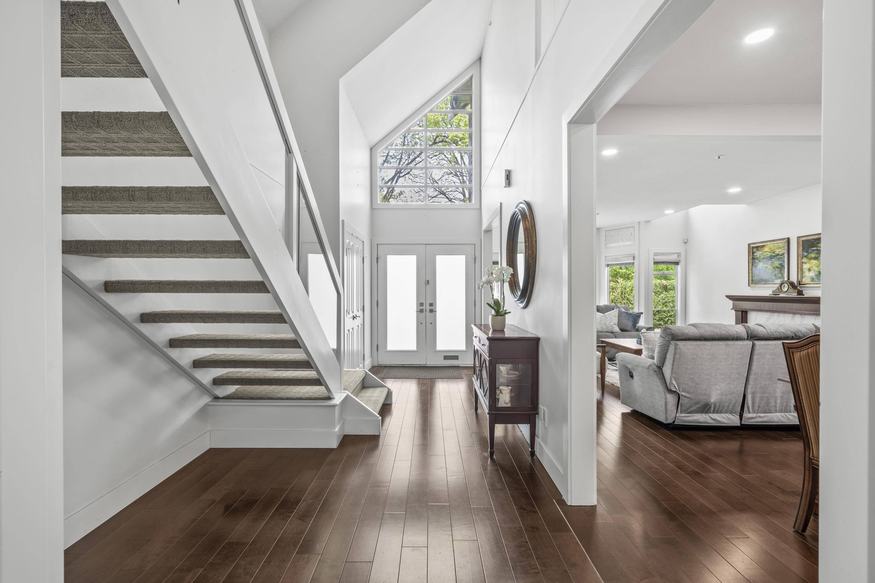 Vancouver, BC V5Z 1T8,618 W 17th AVE