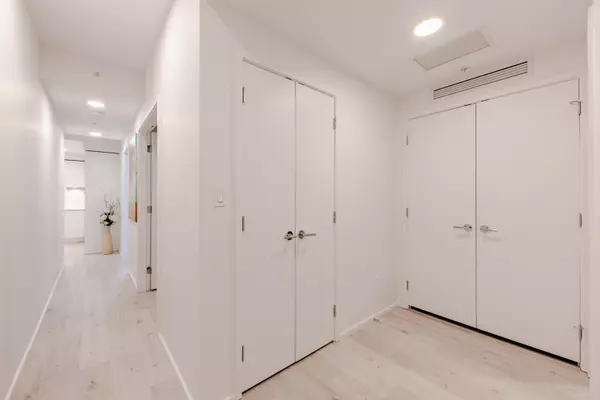 3833 Evergreen PL #605 Burnaby, BC V3J 0M2