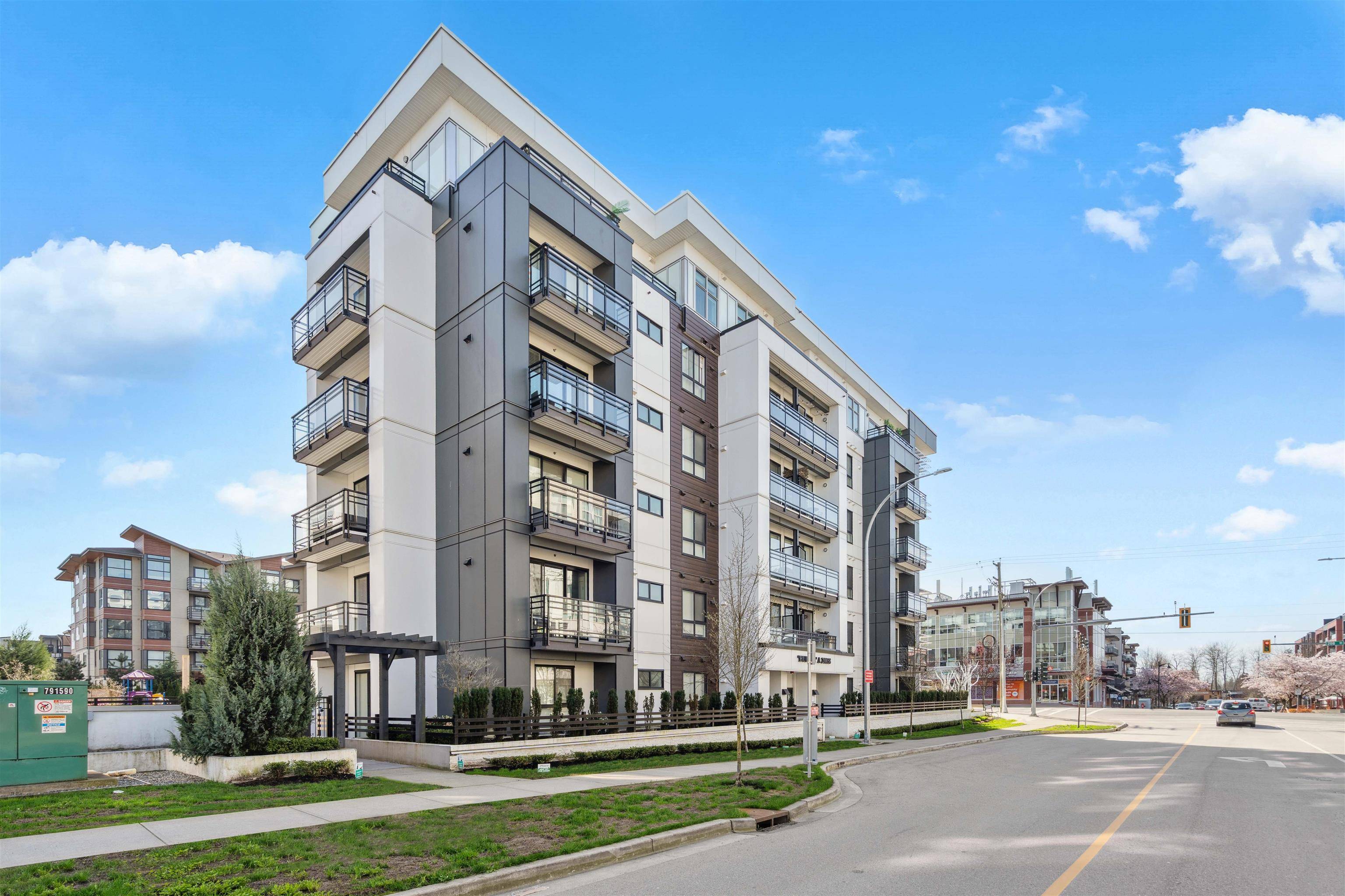 20838 78b AVE #A512, Langley, BC V2Y 3M1