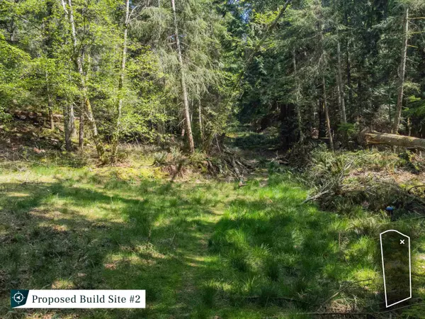 2070 Cape DR Bowen Island, BC V0N 1G2