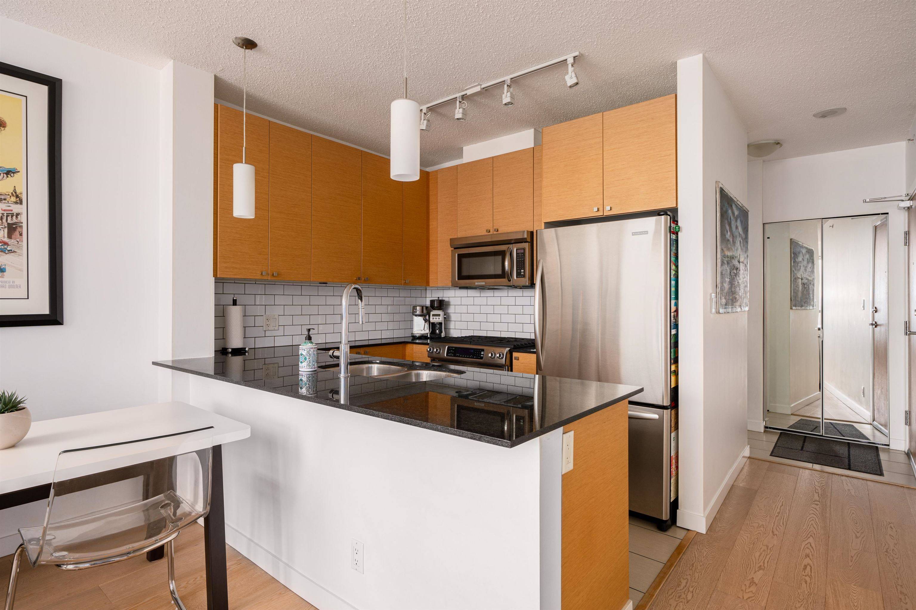 110 Brew ST #1909 Port Moody, BC V3H 0E4