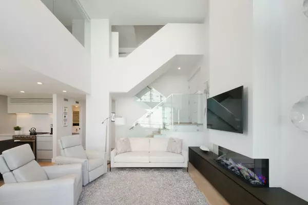 Vancouver, BC V6G 2K9,1236 Bidwell ST #801